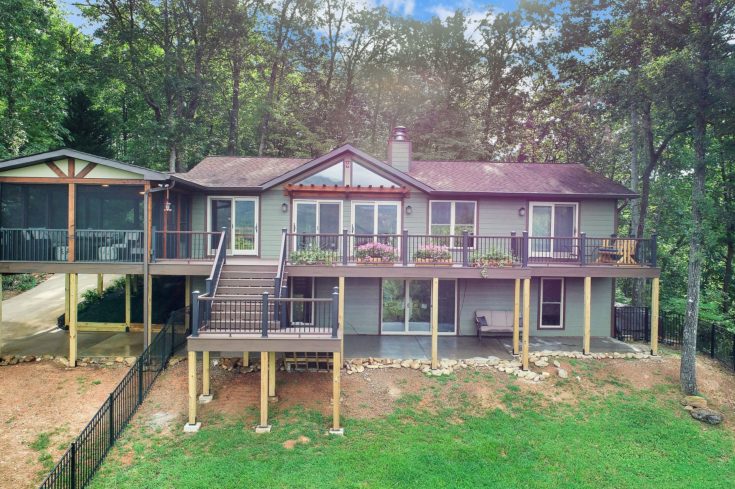 Beautiful Trex Deck and Screened in Porch, Cleveland SC