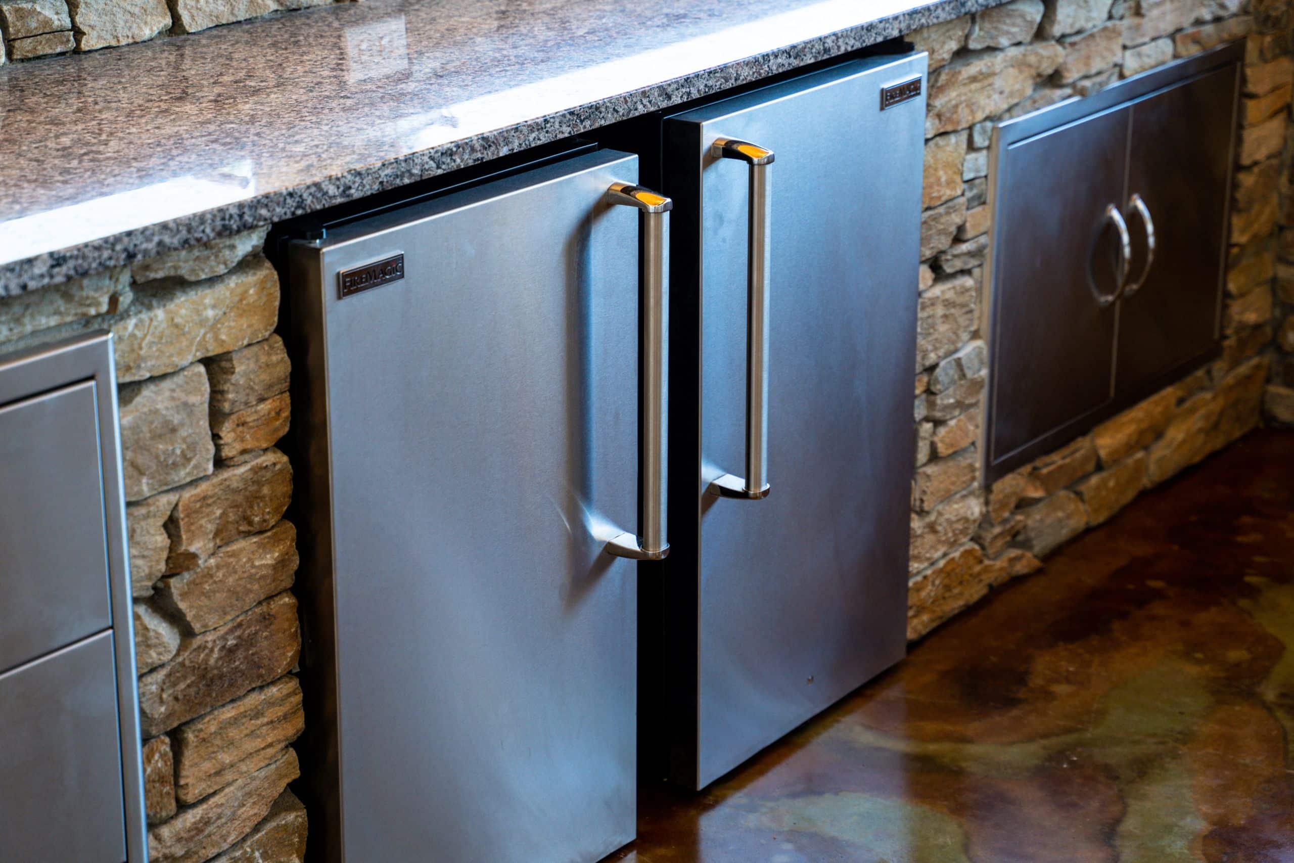 Outdoor Kitchens 27