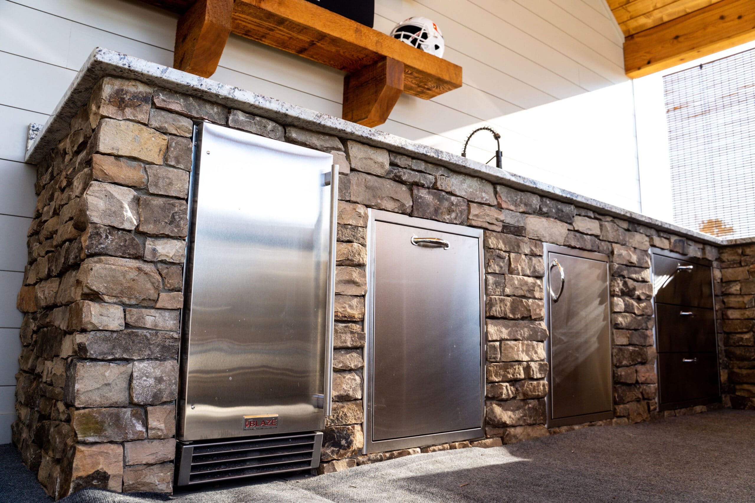 Outdoor Kitchens 9