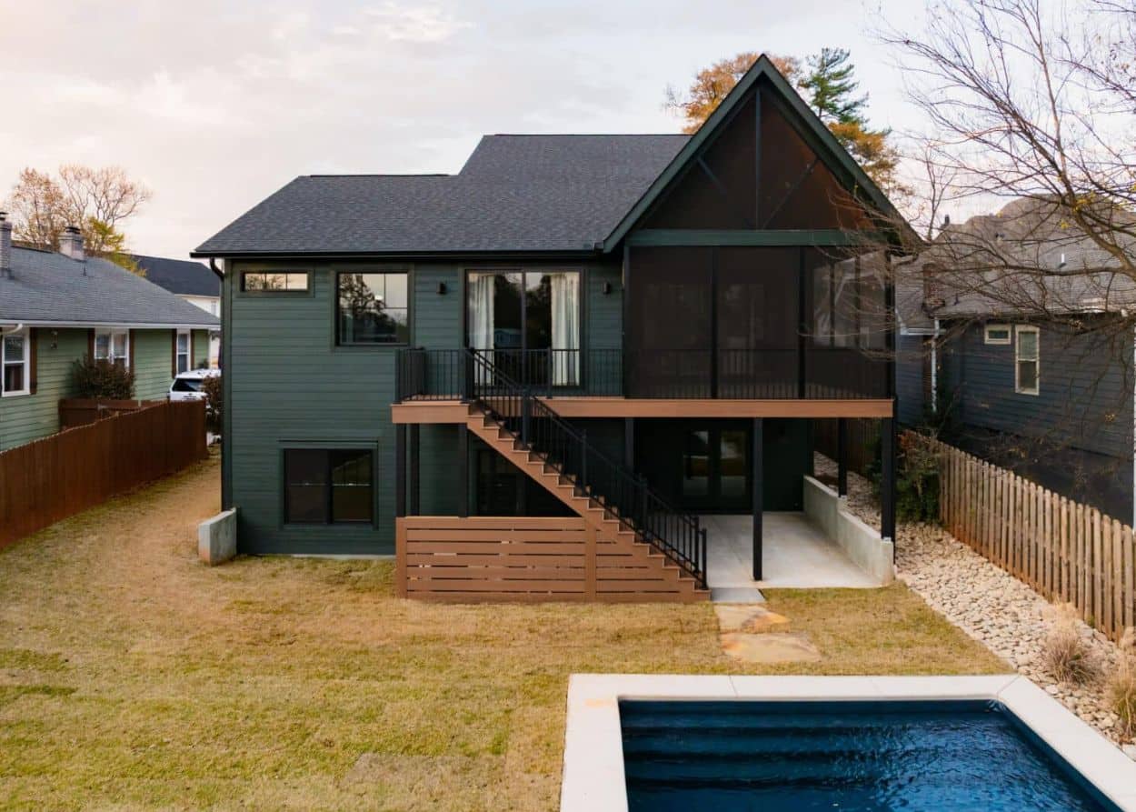 Custom Deck Design That Transforms Your Outdoor Space 3
